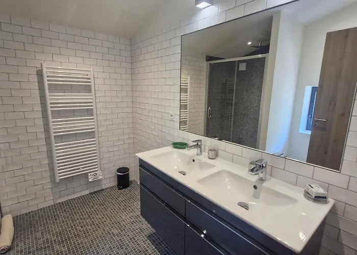 8 Pieces Avec Piscine Privee Et Vue A - Fr-1-780-11