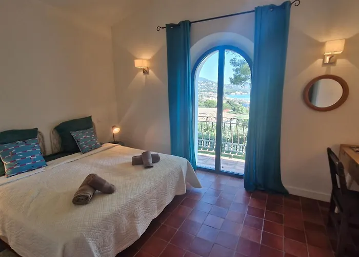 Вілла 8 Pieces Avec Piscine Privee Et Vue A - Fr-1-780-11