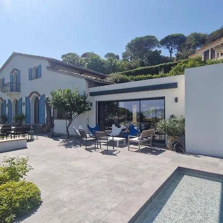 8 Pièces Avec Piscine Privée Et Vue à - Fr-1-780-11 Villa Sainte-Maxime