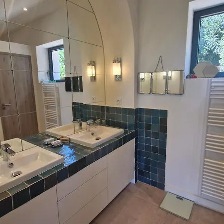וילה 8 Pieces Avec Piscine Privee Et Vue A - Fr-1-780-11