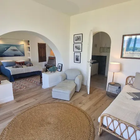 Villa 8 Pieces Avec Piscine Privee Et Vue A - Fr-1-780-11