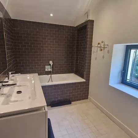 8 Pieces Avec Piscine Privee Et Vue A - Fr-1-780-11 *