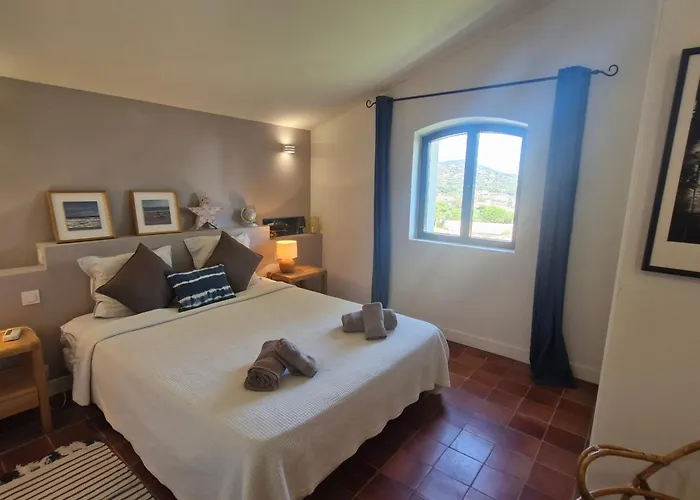 빌라 8 Pieces Avec Piscine Privee Et Vue A - Fr-1-780-11 *